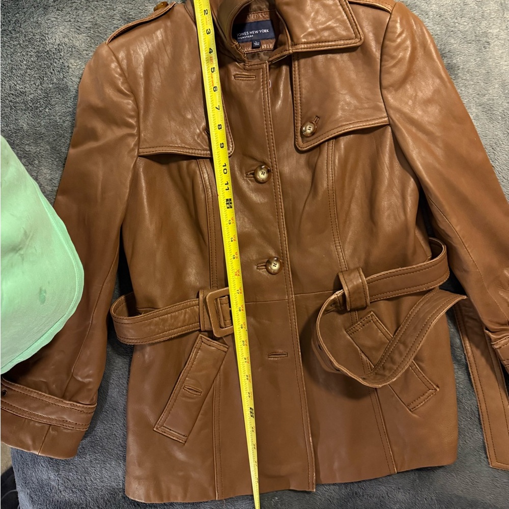 Jones New York Tan Leather Trench Coat - Picture 11 of 12